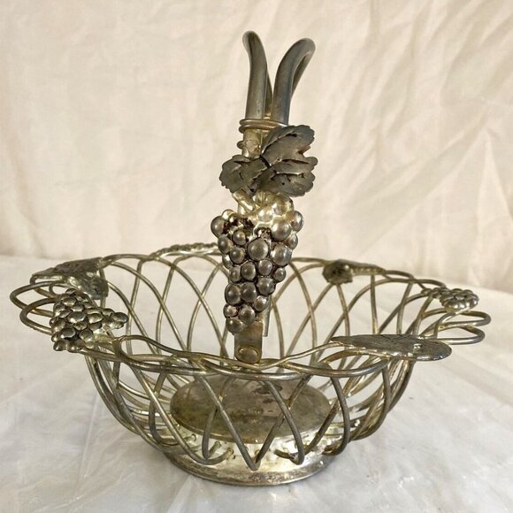 Vintage Godinger Silver Art GSA Silver-Plate Grape Leaf Design Fruit Basket MCM - Picture 4 of 15